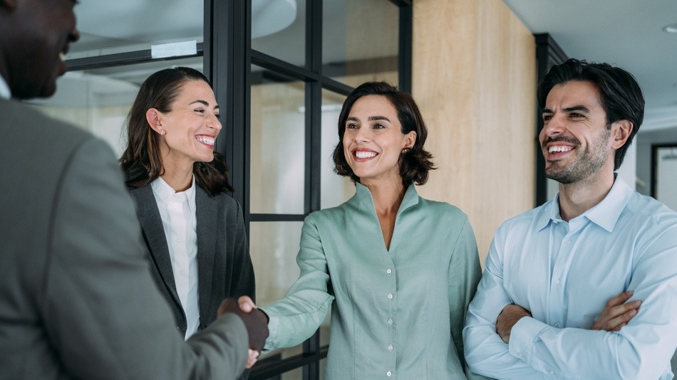 Equipo de Profesionales e Ingenieros Pro AIC